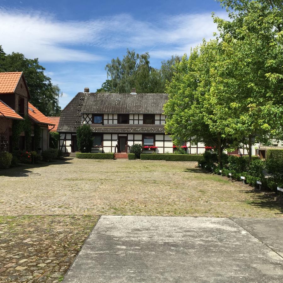 Engels Hof Wolfsburg Dış mekan fotoğraf